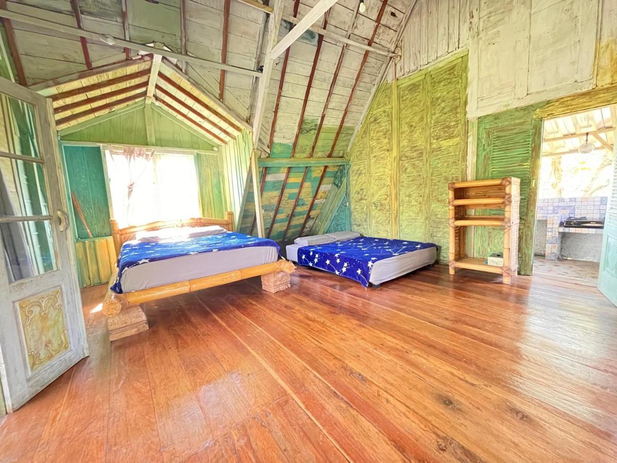 De Padi Villa Bogor Eksteriør billede